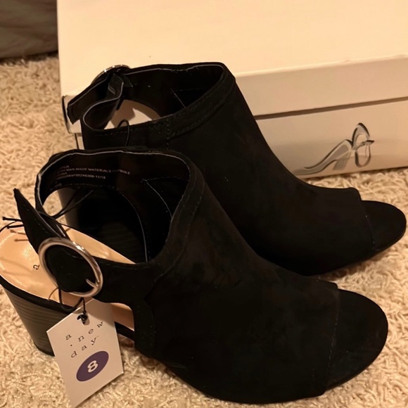 A New Day Rhea Open Toe Block Heels - Picture 4 of 6